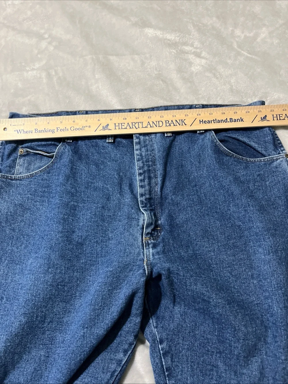 Wrangler Rugged Wear Jeans Mens 44x32 Blue Relaxed Fit Denim Classic 5 Pocket